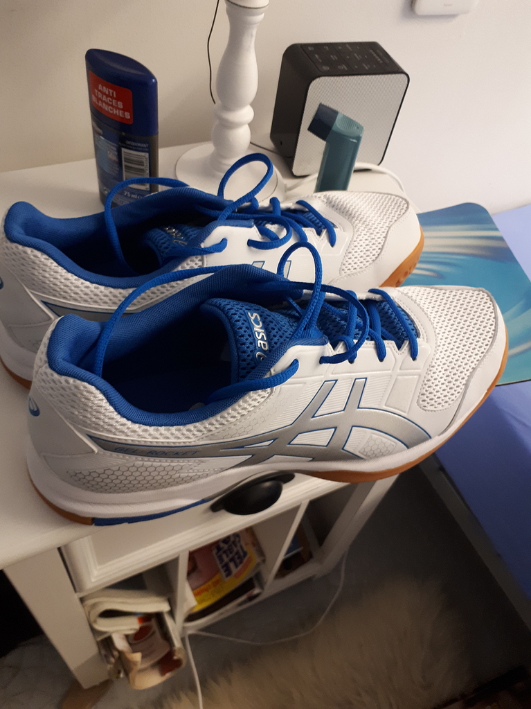 asics taille 45